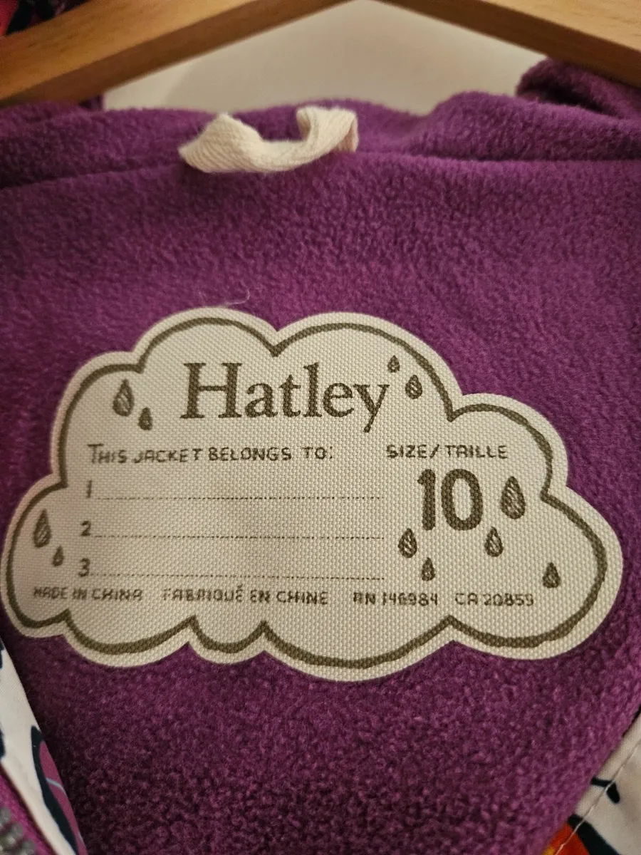 Girls Raincoat Age 10 - Image 4