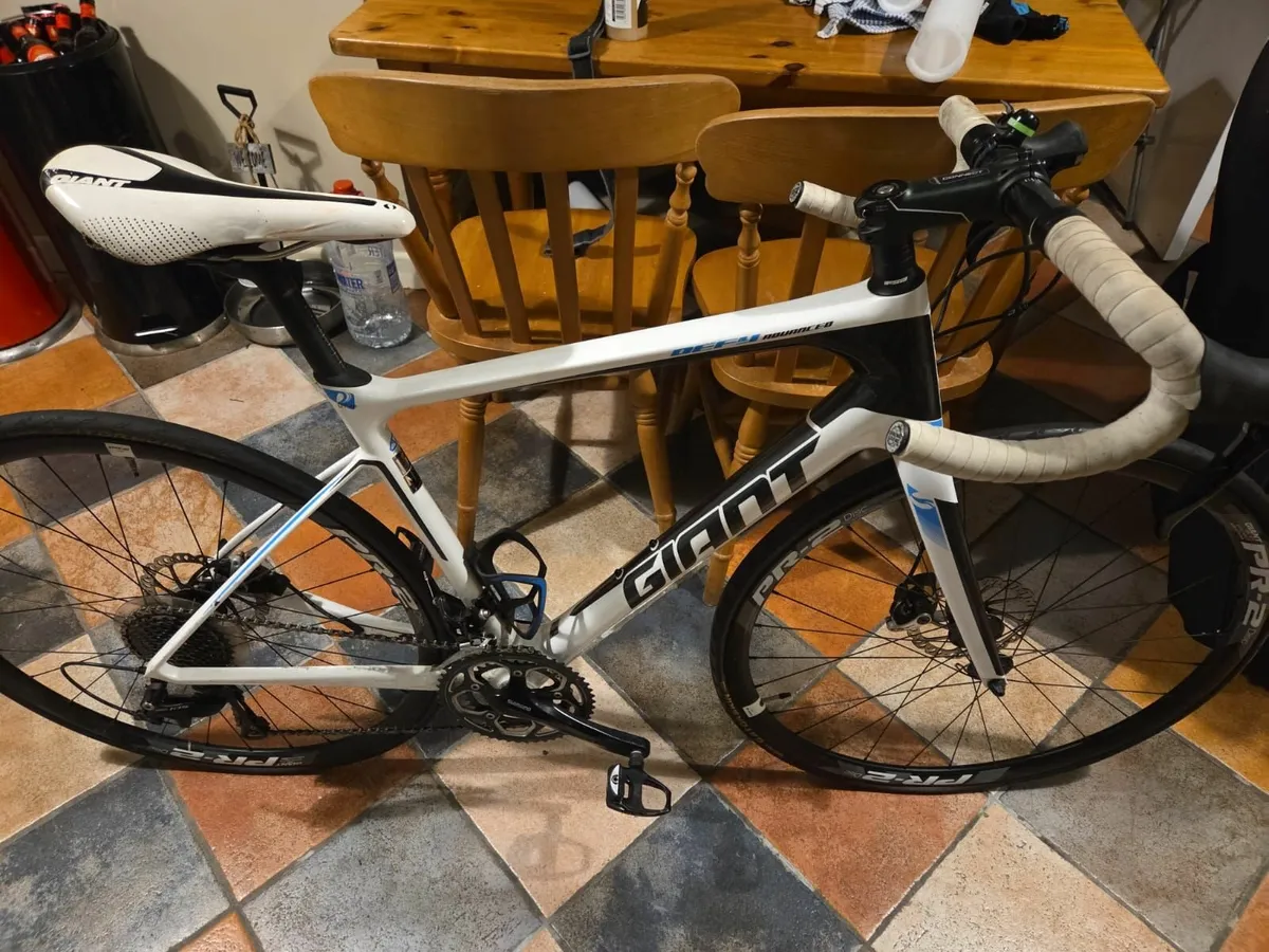 Giant Road Bike - Image 2