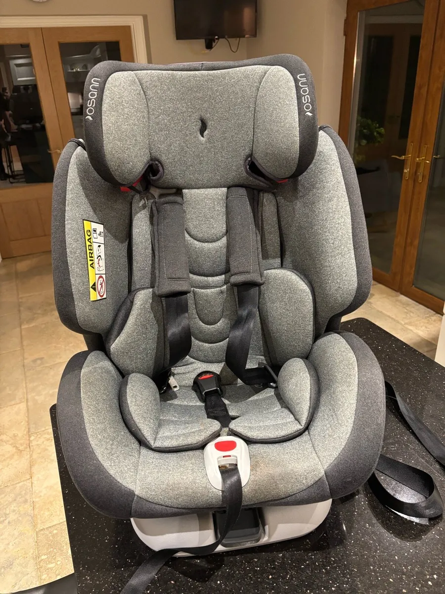Car seat - Image 1