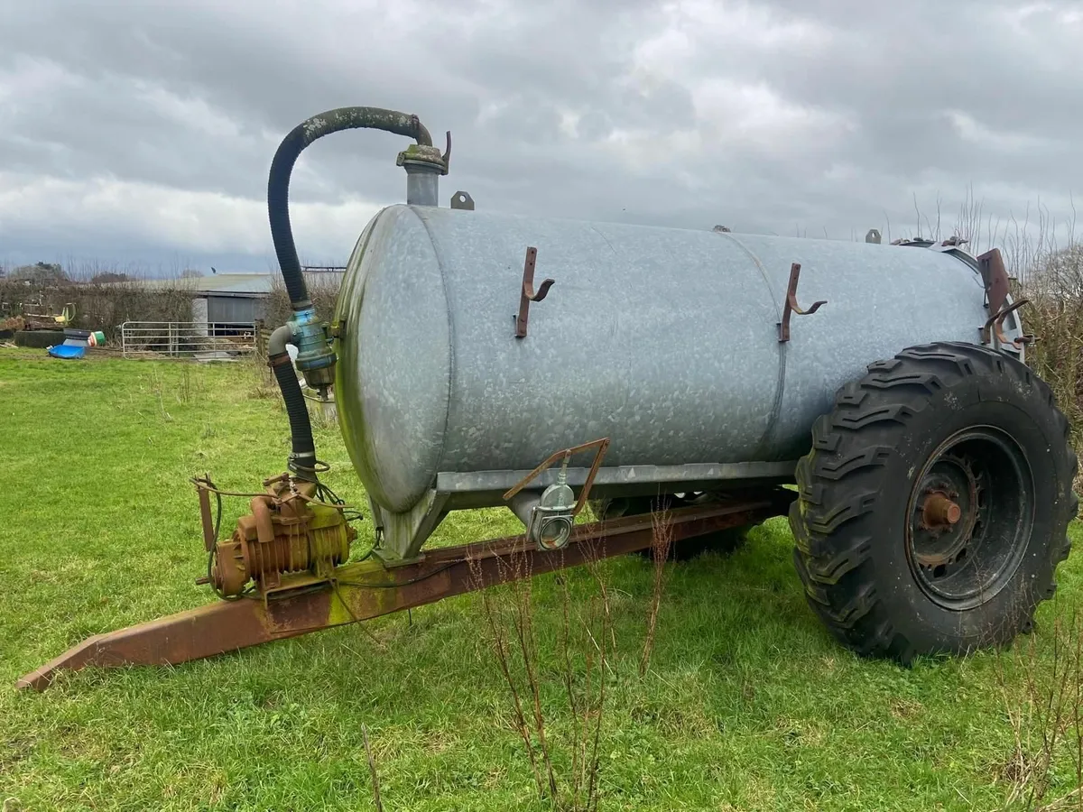 Rossmore Slurry Tank