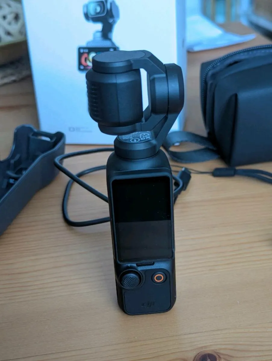 DJI OSMO Pocket 3 Creator Combo - Image 2