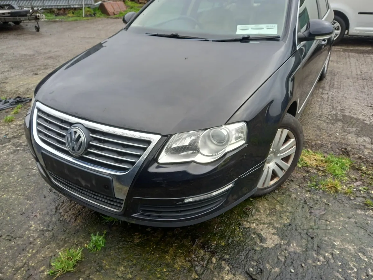 Volkswagen   Passat for parts - Image 1