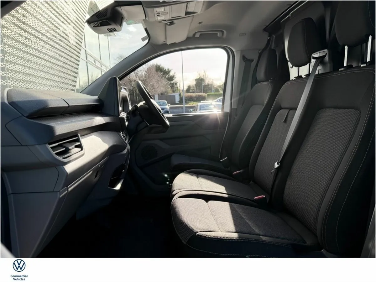 Volkswagen Transporter eTRANSPORTER TRENDLINE LWB - Image 4