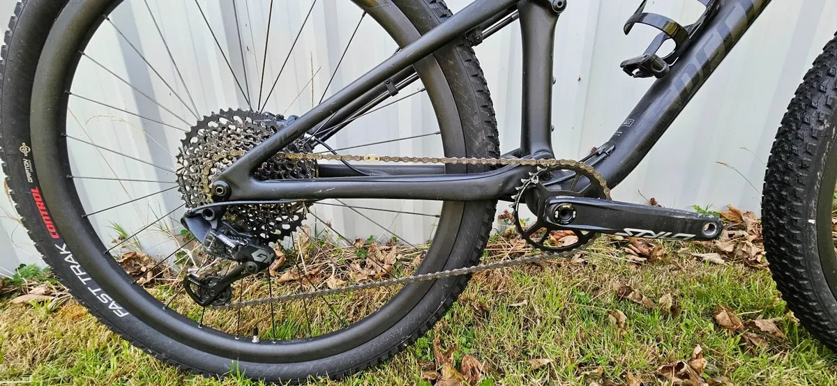 Specialized Epic Expert Mountain Bike 2020 - Image 3