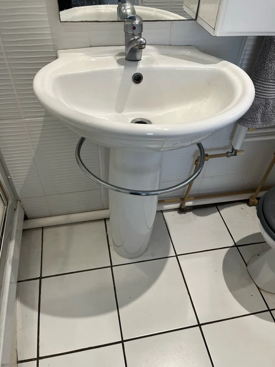 Wash hand basin - Image 2