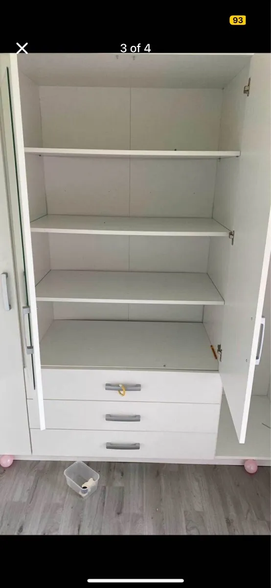 JYSK large wardrobe - Image 4