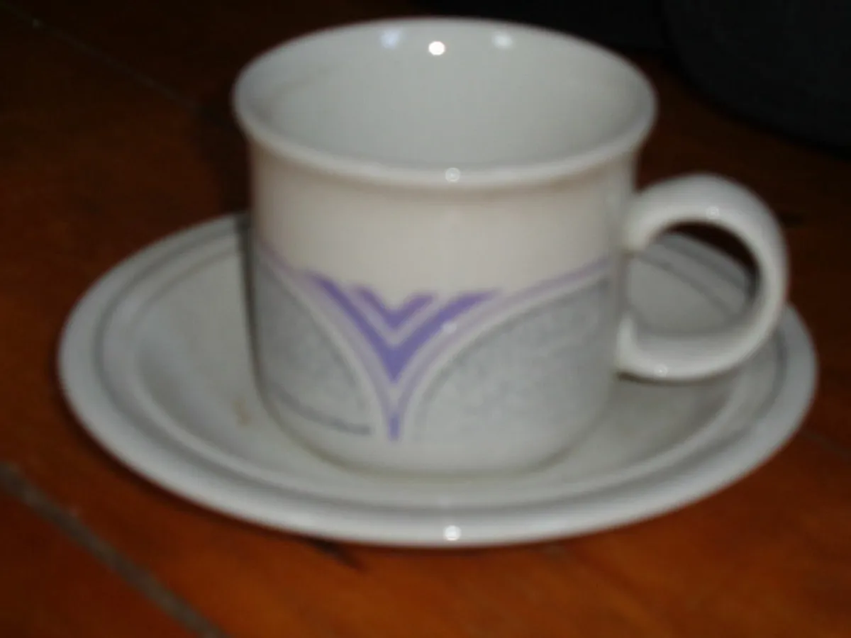 Set of Cups and Saucers for Sale - Image 4