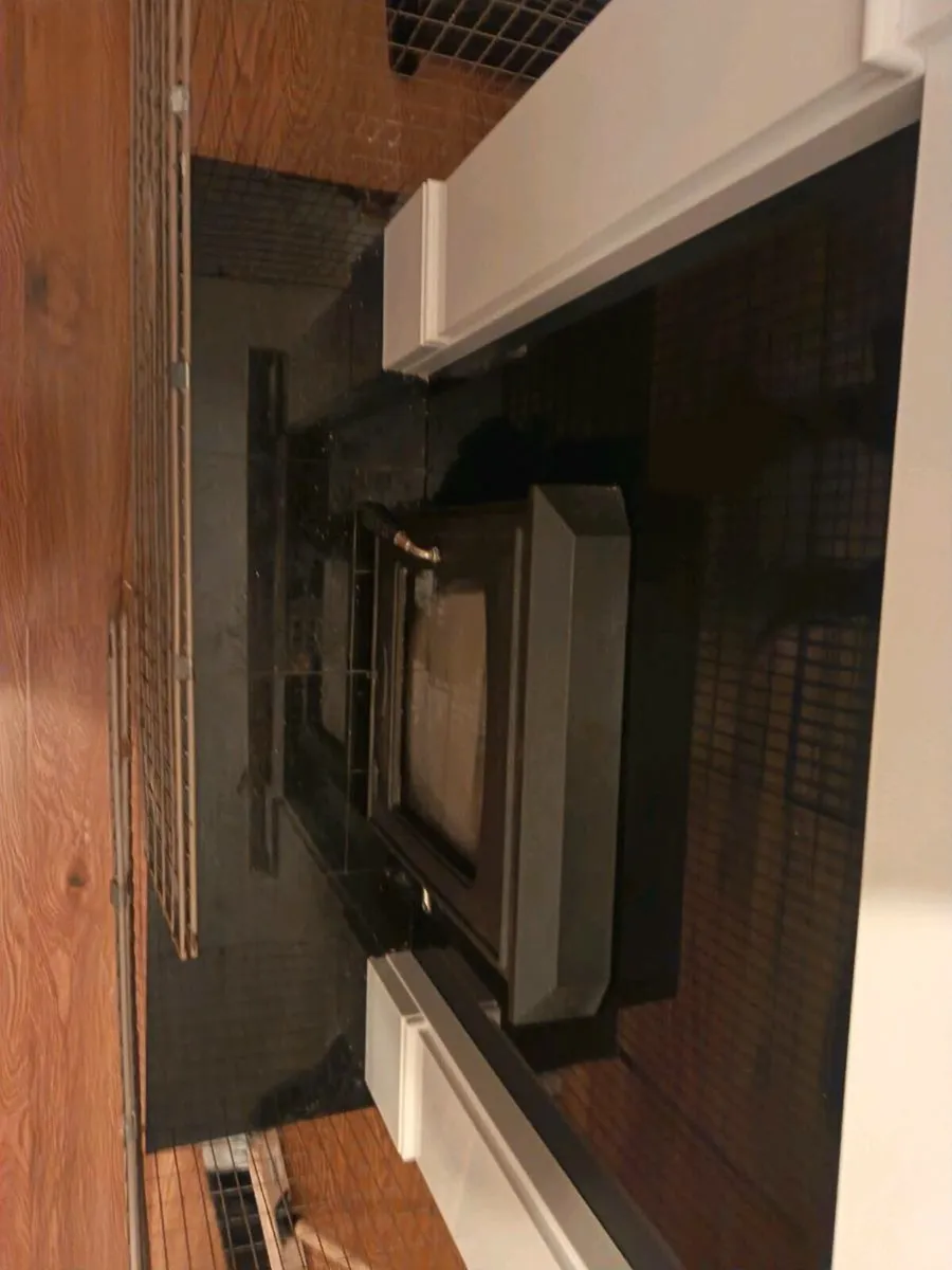 Henley stove and full fireplace surround - Image 2