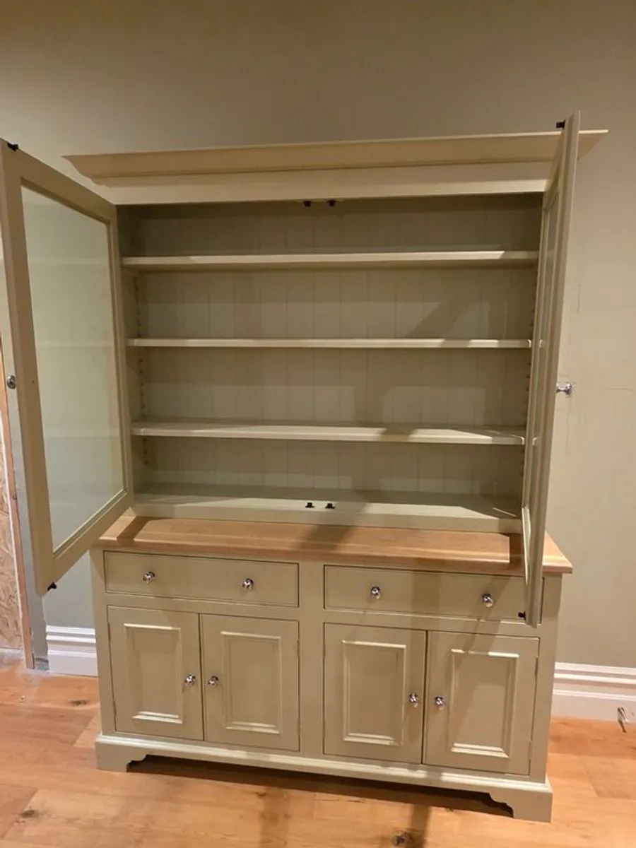 Dresser Neptune - Image 2