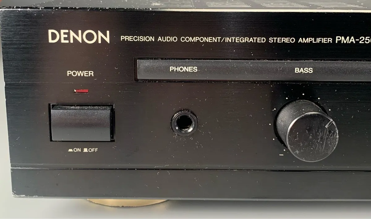 Denon PMA-250III stereo integrated amplifier - Image 2
