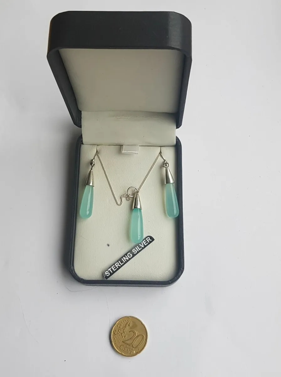 Aqua Blue Drops Necklace and matching Earrings - Image 2