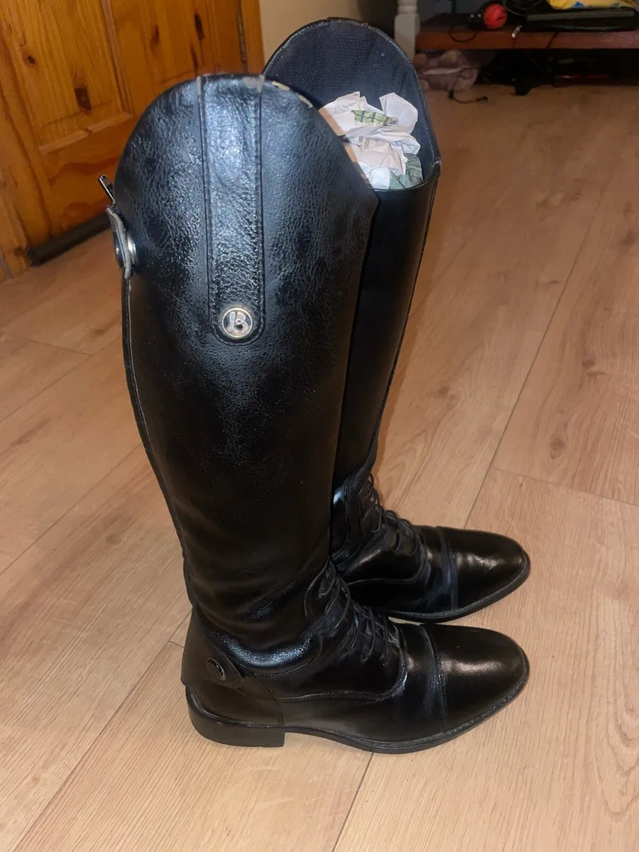 Equestrian riding boots - Image 1