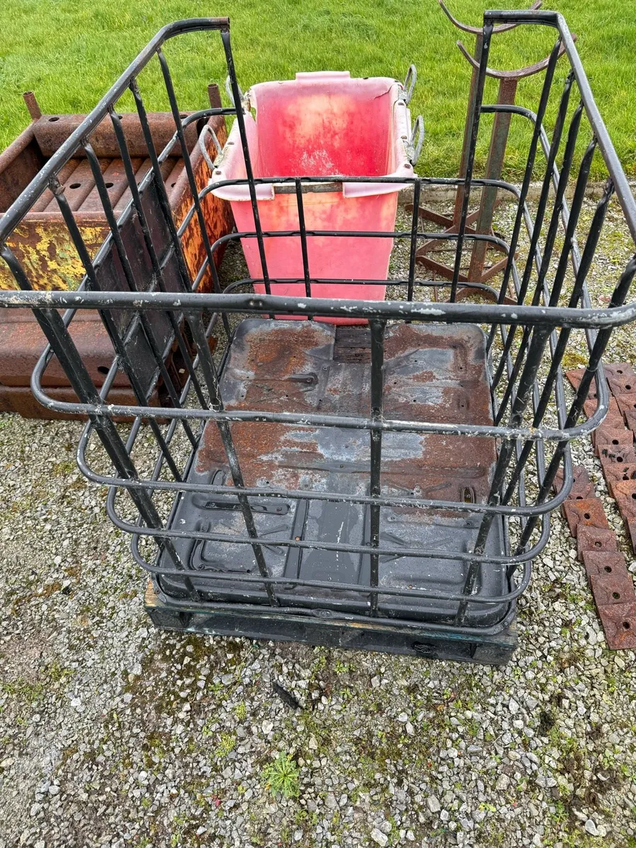 Cage Stillage & Cement Tub - Image 2