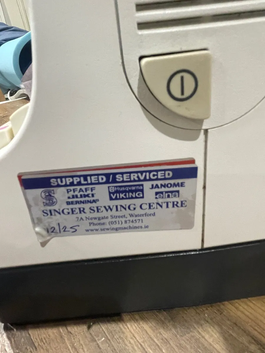 Sewing machine - Image 4