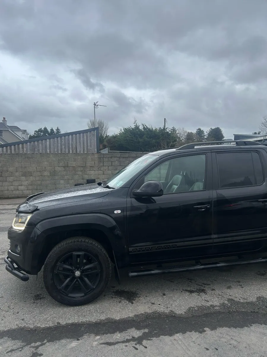 Volkswagen Amarok Atacama edition NO VAT - Image 2