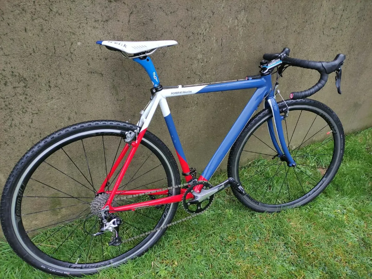 Cross bike - Image 1