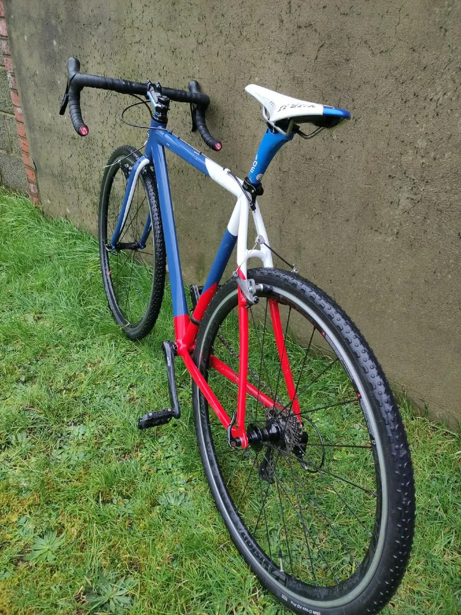 Cross bike - Image 2