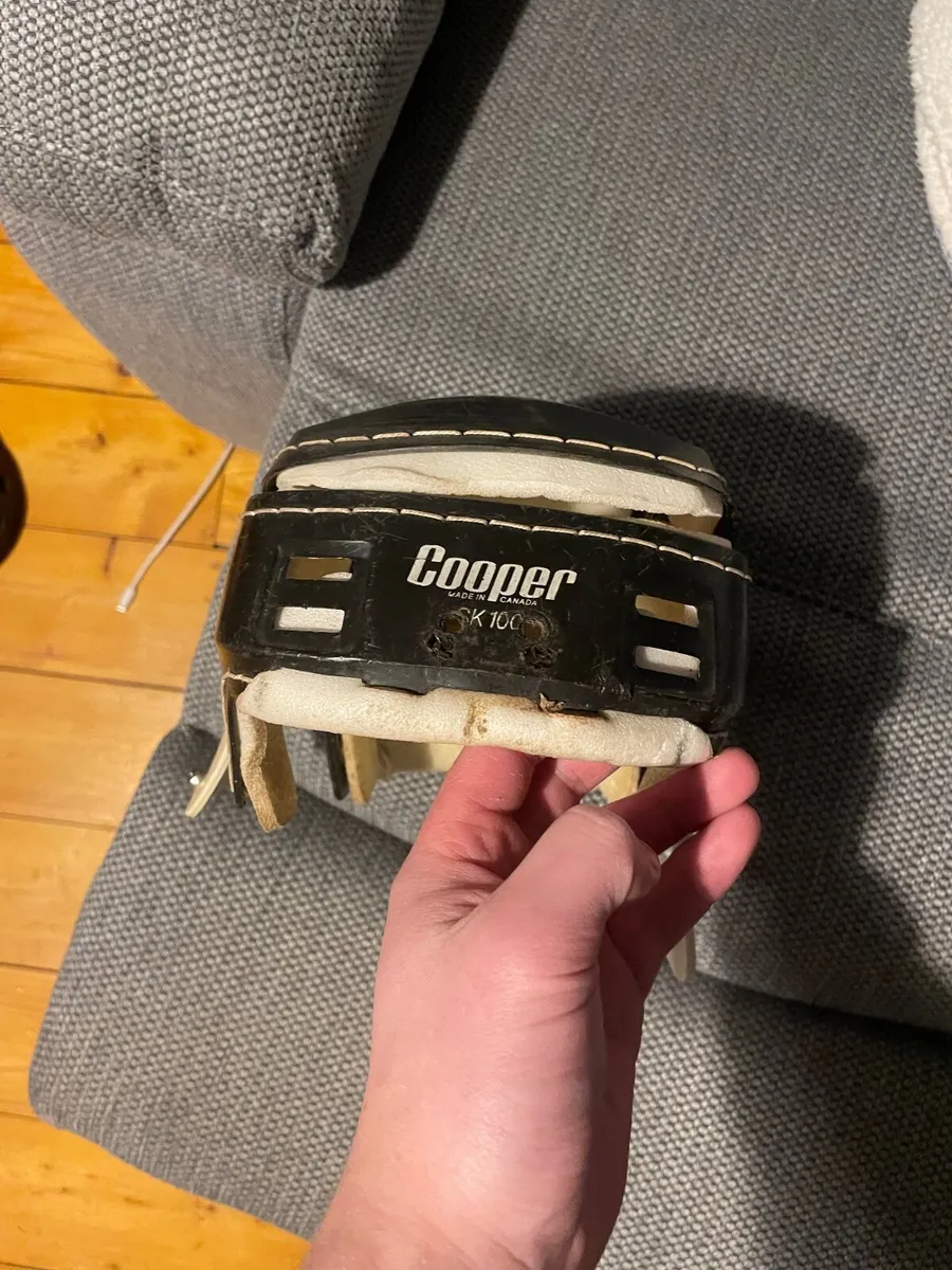 Black Cooper old style helmet - Image 2