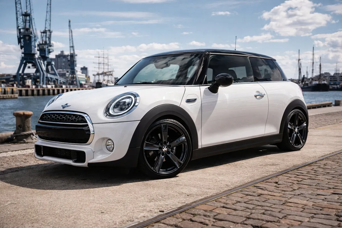 new 16'' BLACK Wheels for Mini - Image 2