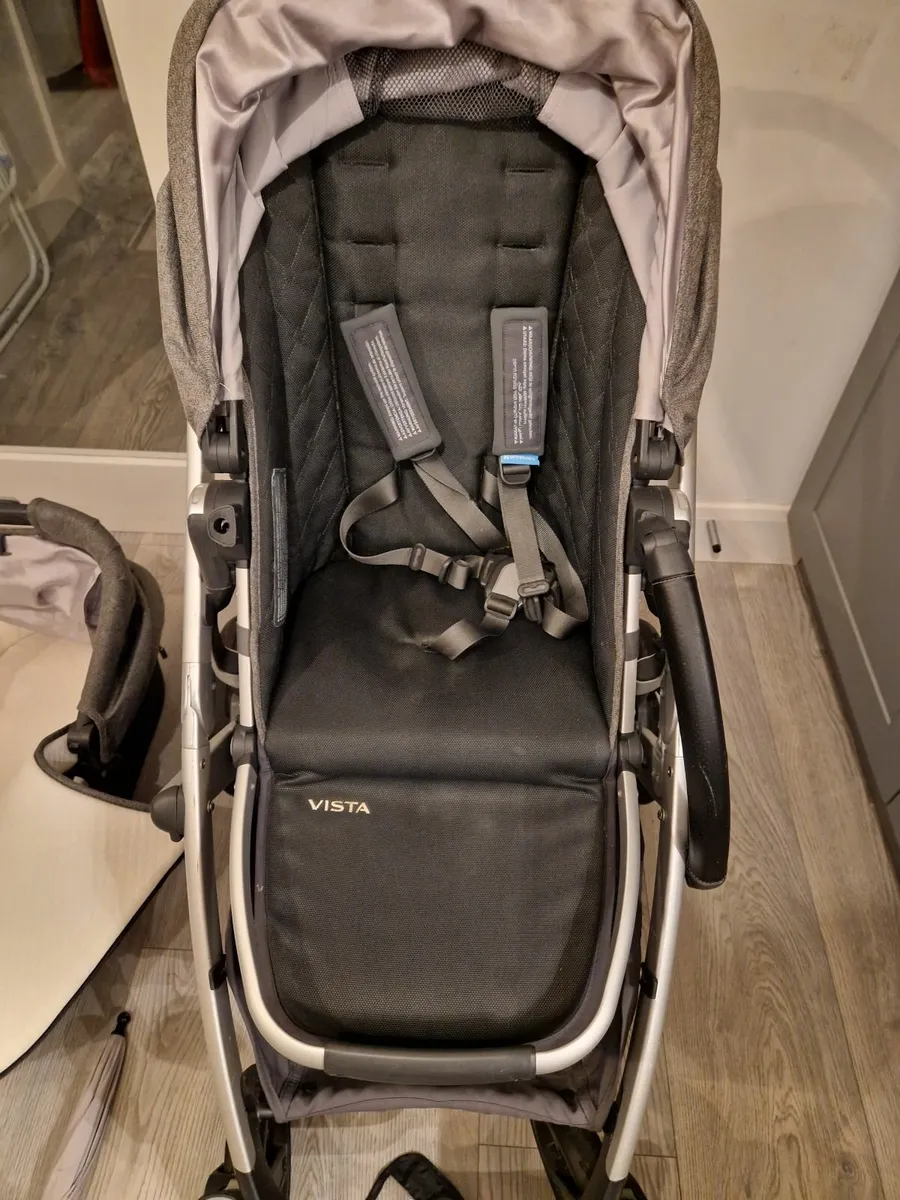 Uppa Vista V2 Stroller and Carrycot Bundle - Image 3