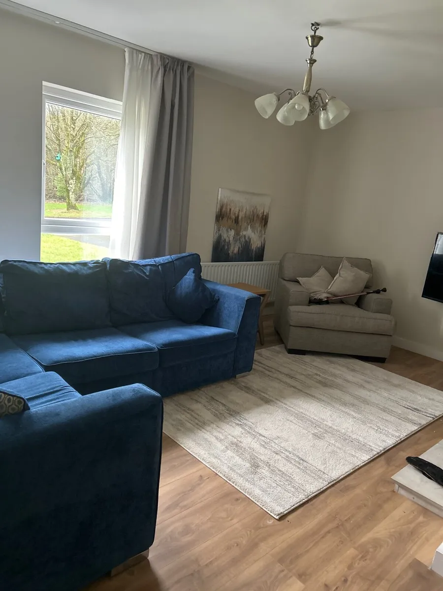 Corner sofa - Image 1