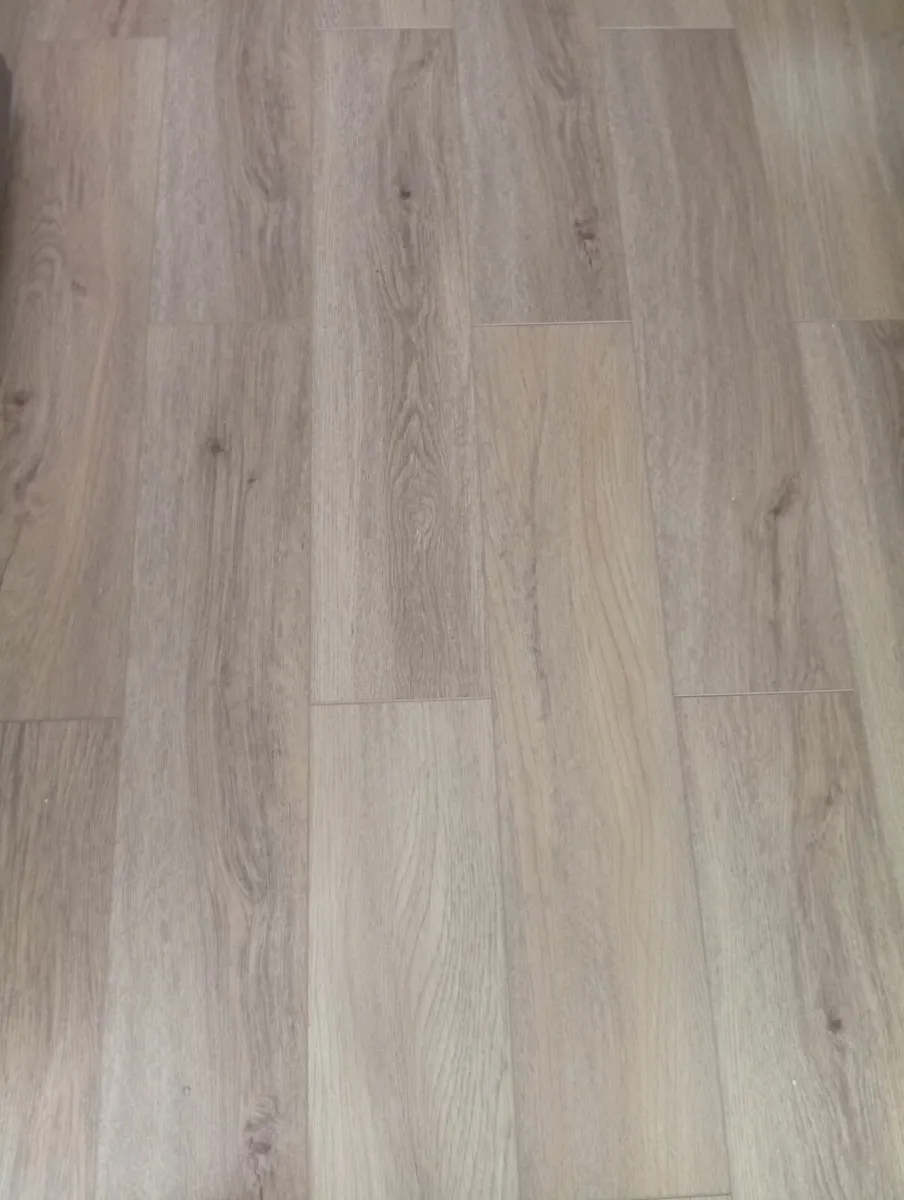 Luxury SPC Waterproof Vinyl Flooring 23sq.m. - Image 3