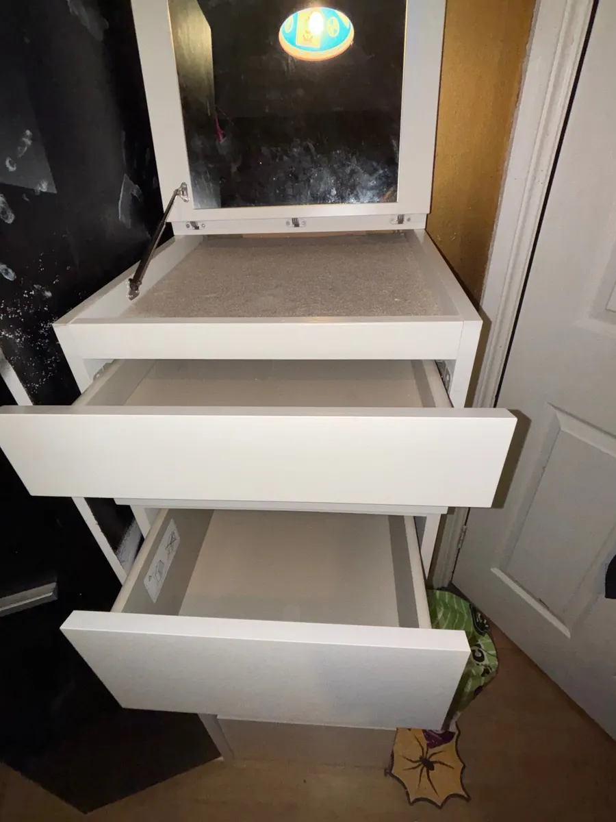 IKEA:MALM Chest of 6 drawers, white/mirror glass, - Image 3