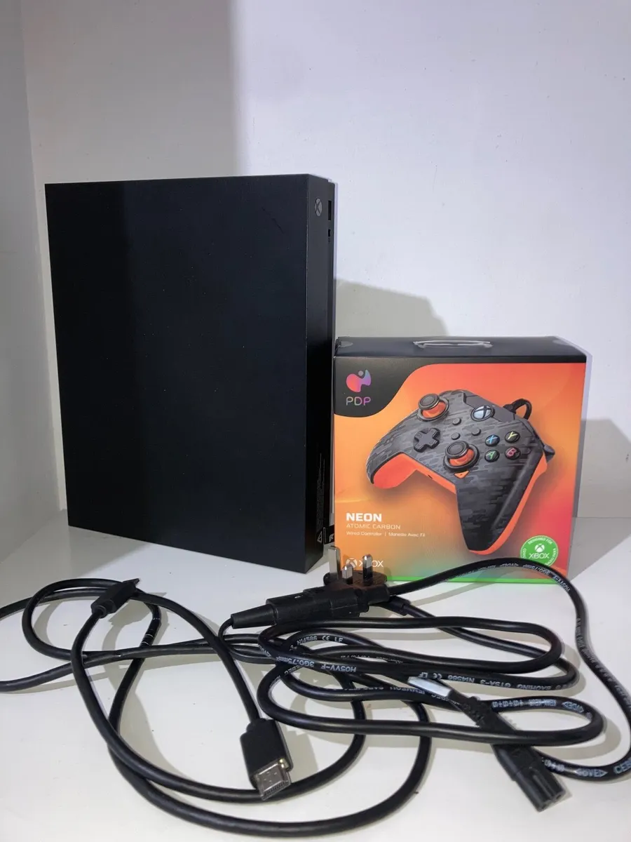 Xbox One X 1TB – Excellent Condition | Controll - Image 4
