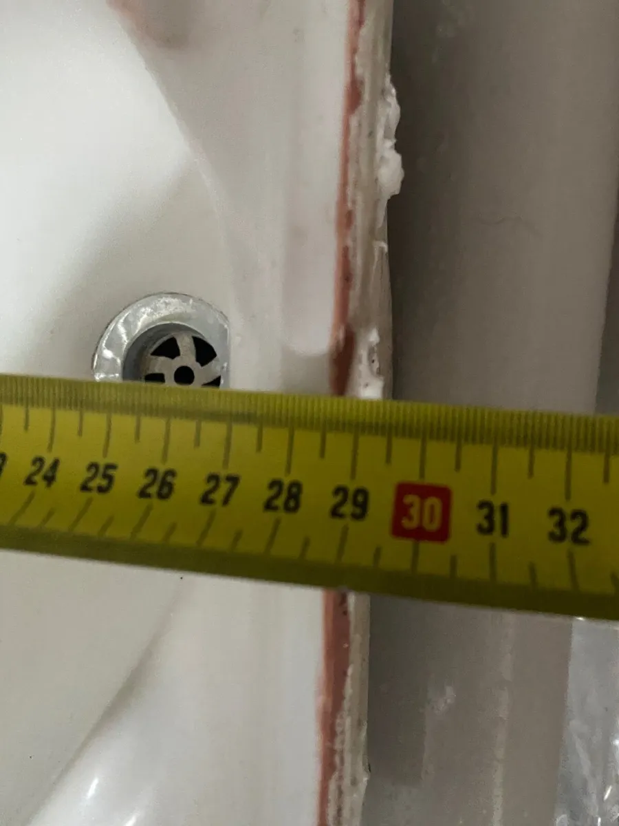 Sink and Pedestal - Image 4