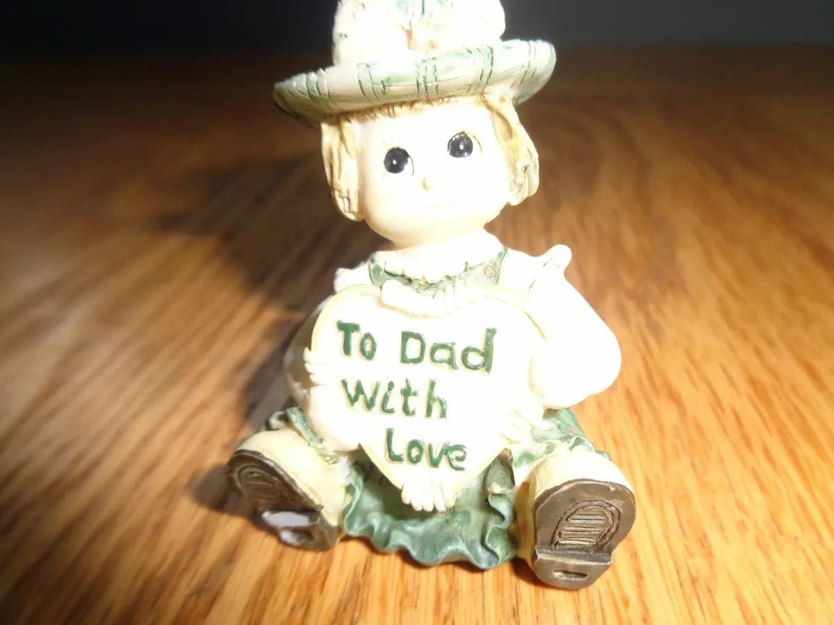 Vintage German Girl Figurines x 2 for Sale - Image 2