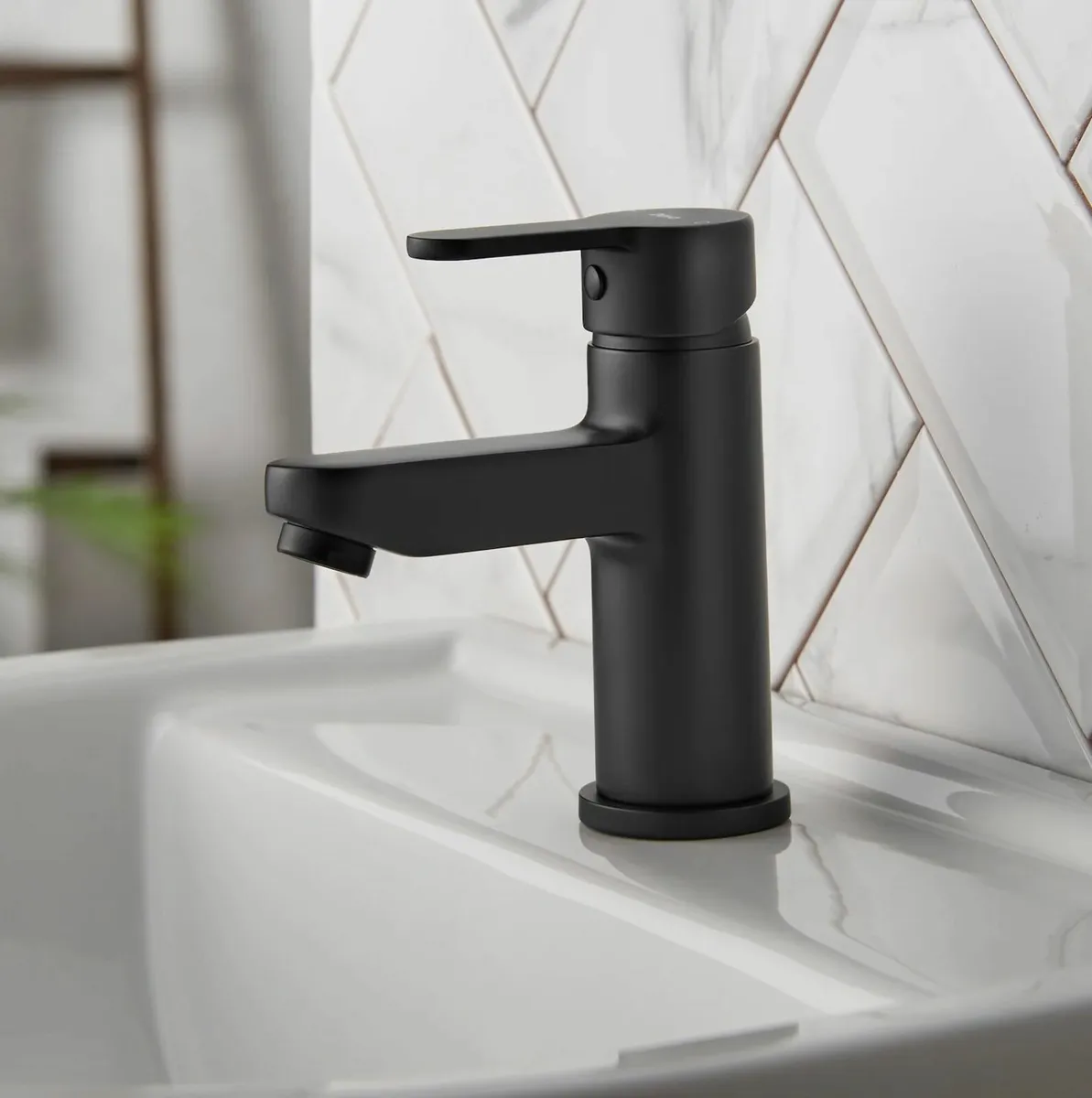 Mono Basin Mixer Sink Tap & Press Top Waste, Black - Image 4
