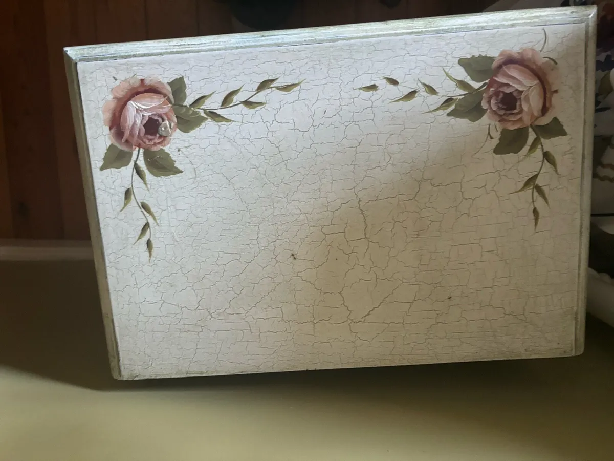 Bedroom furniture - Image 3