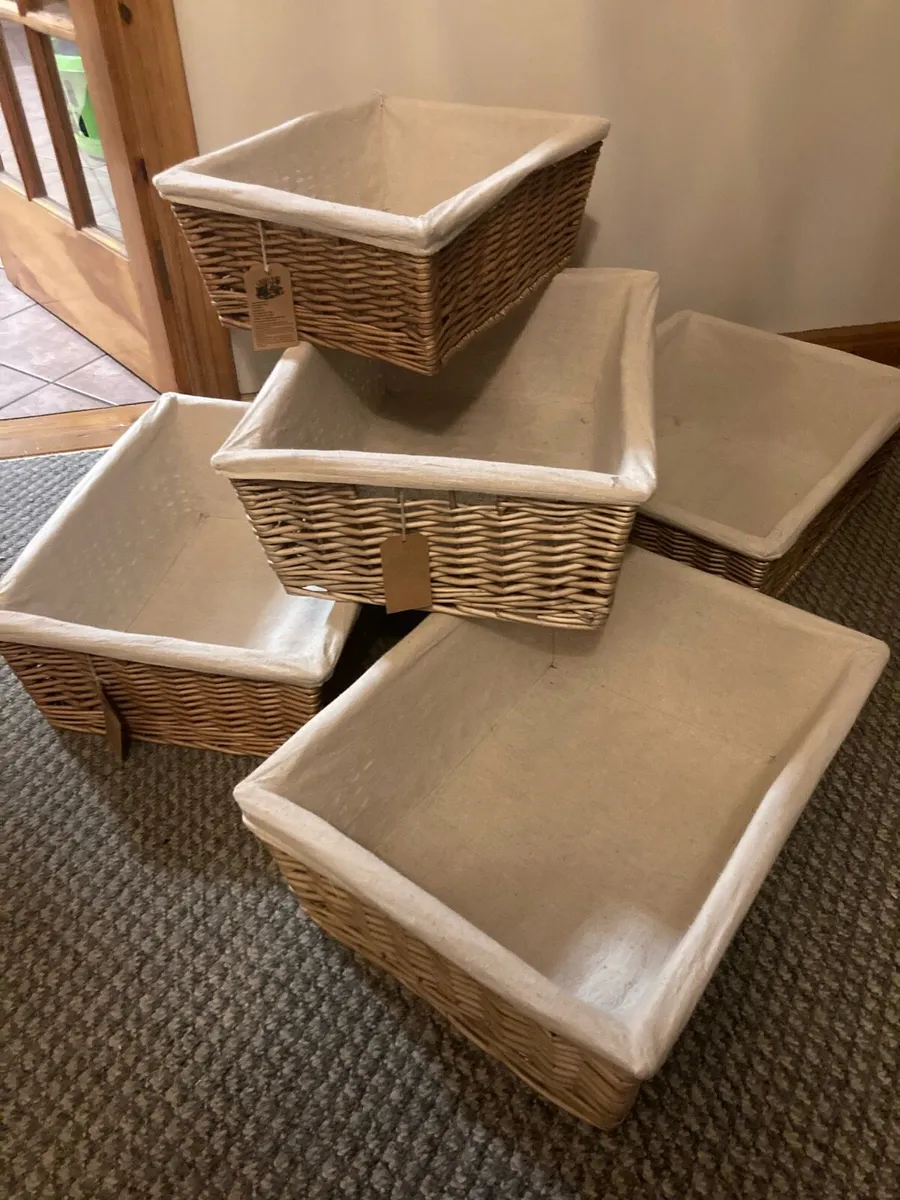 Baskets - Image 1