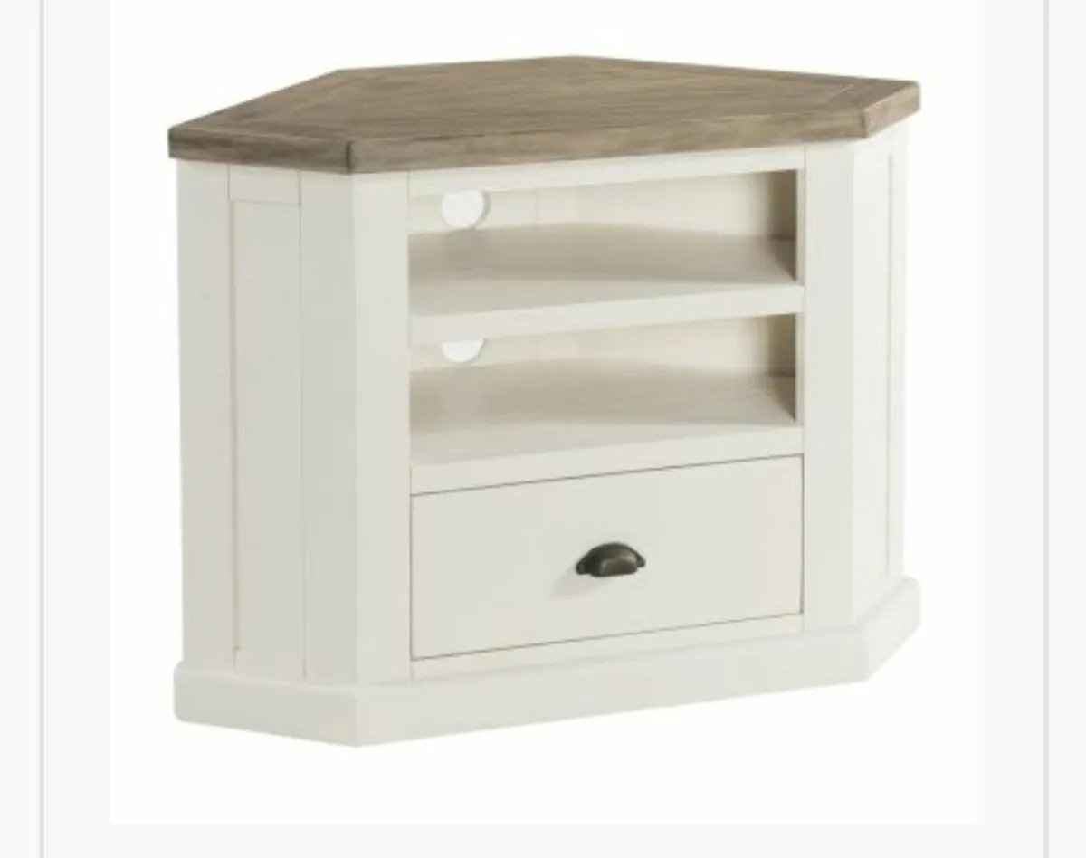 Corner TV Unit-Open to offers - Image 1