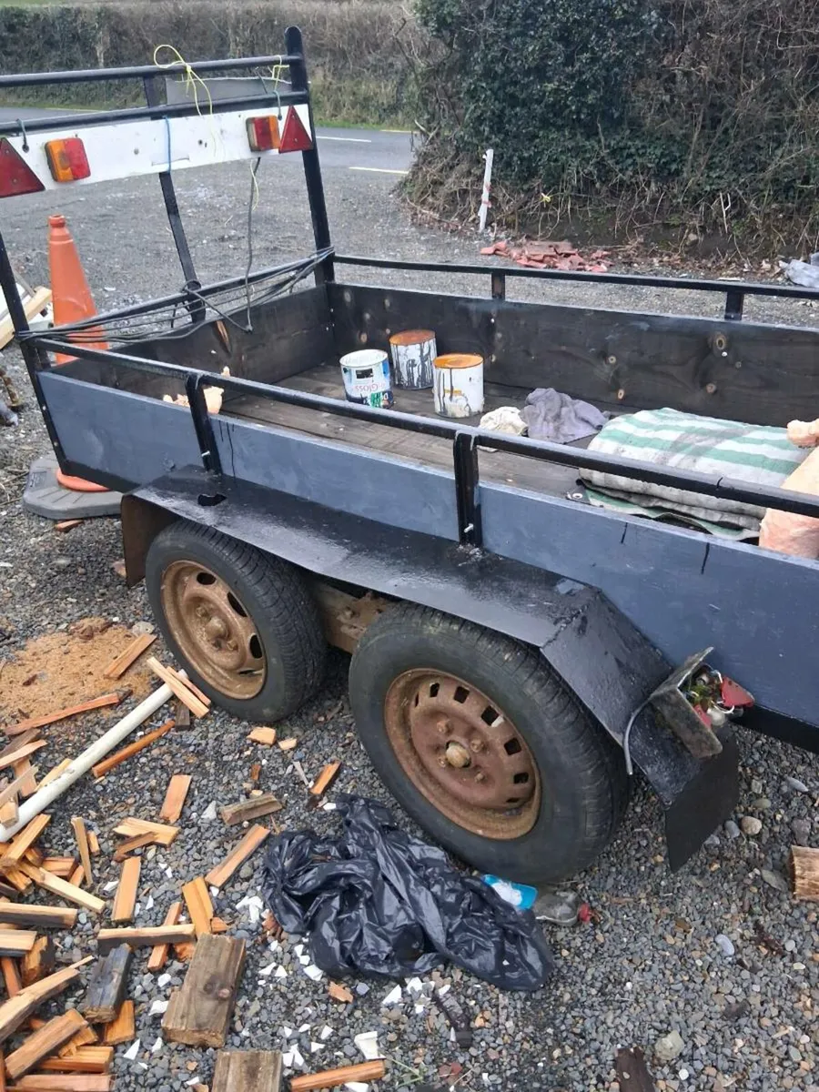 3 trailers - Image 2