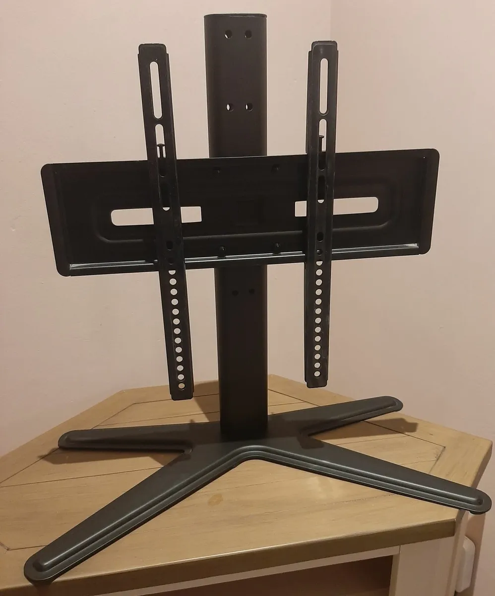 One For All Solid Table Top TV Stand - Image 2