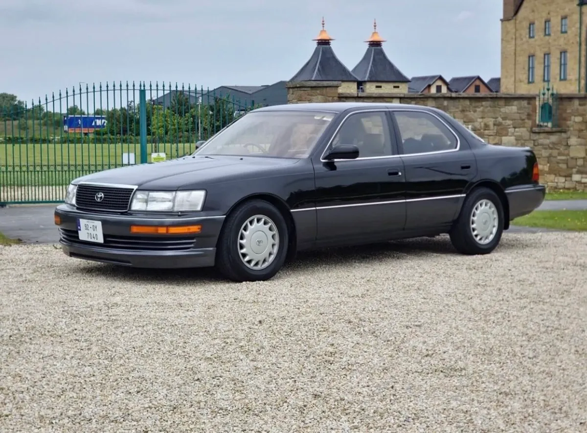 Toyota Celsior - Image 2