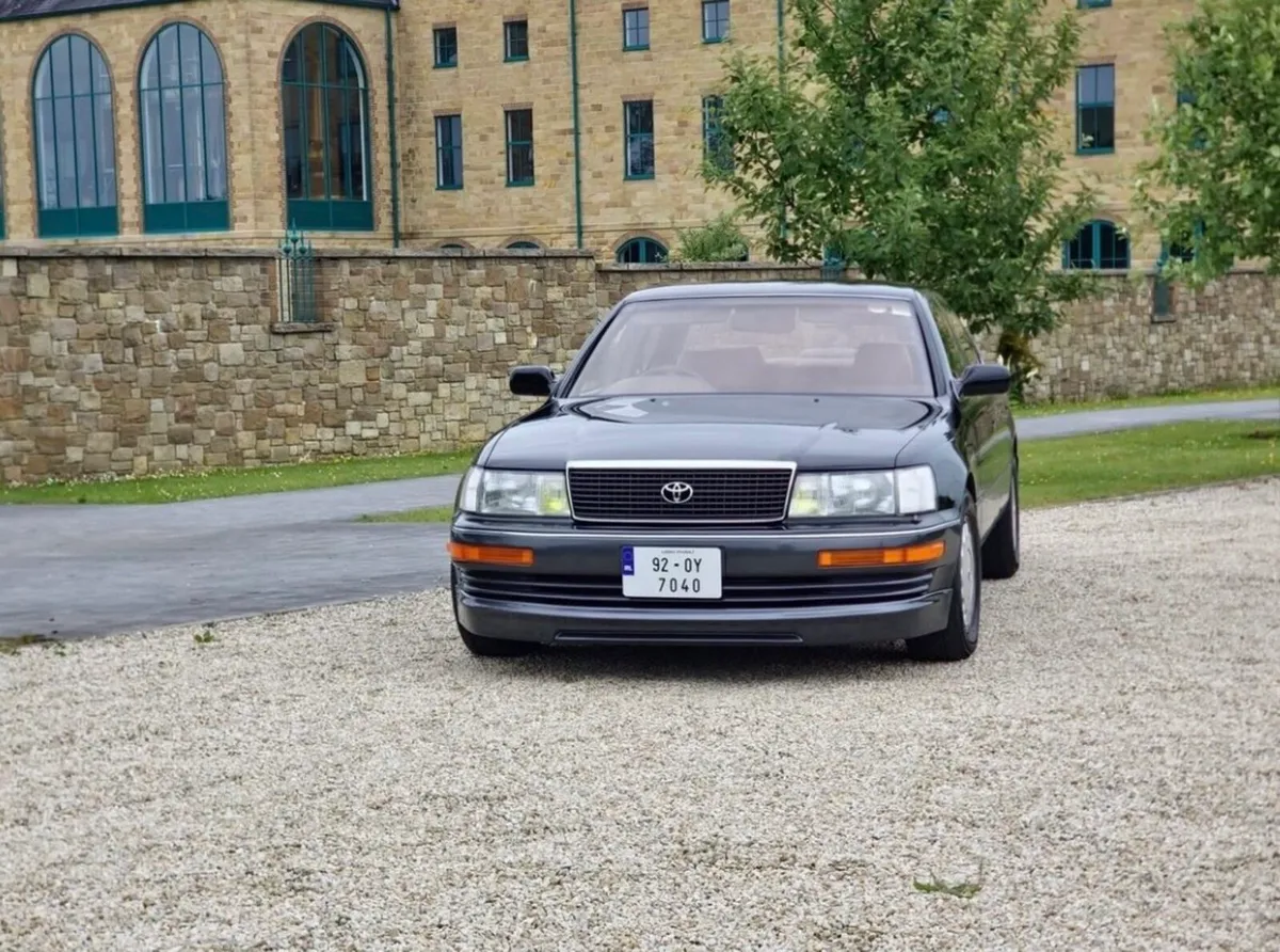 Toyota Celsior - Image 3