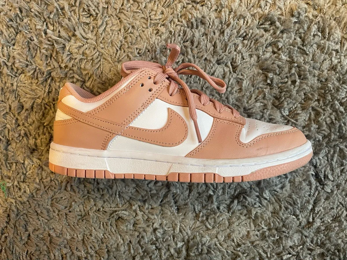 Nike low dunk powder pink EU 38 - Image 1