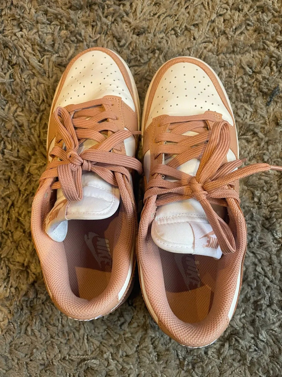 Nike low dunk powder pink EU 38 - Image 2