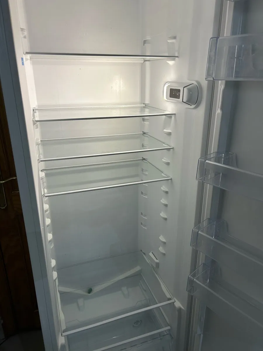 Fridge - Image 3