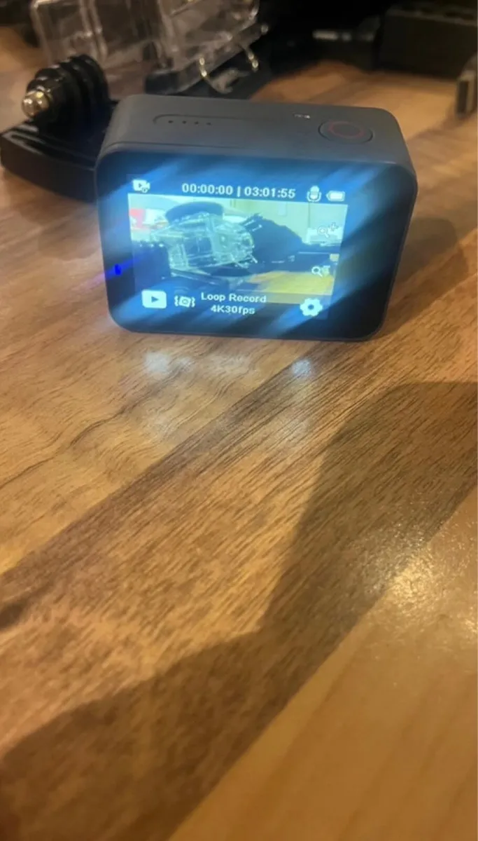 Action Camera and mounts - Image 2