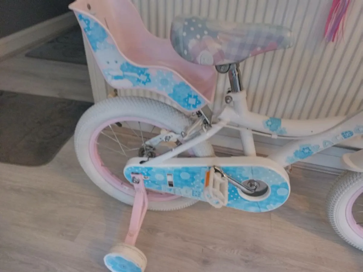 Kids ragdoll bike size 16 inch wheels. - Image 3