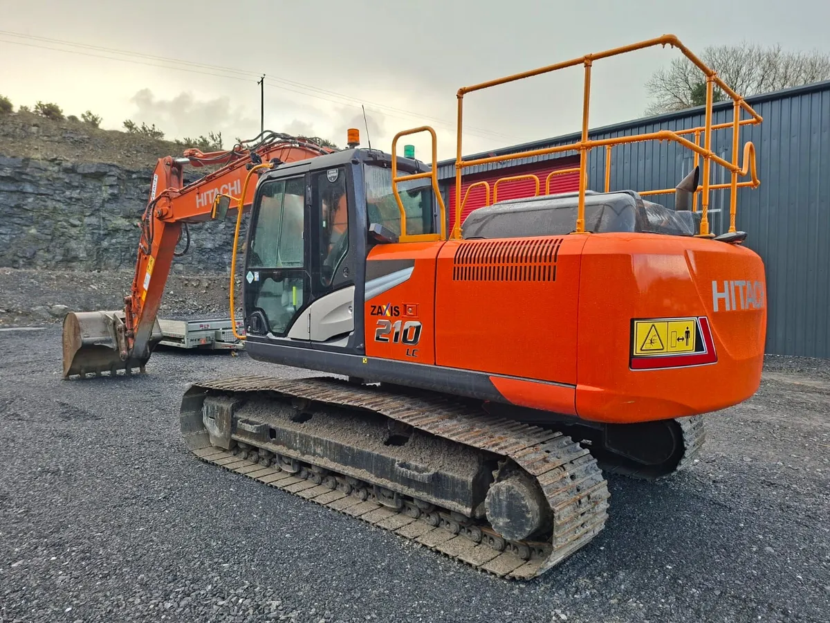Hitachi ZX210LC-3 Excavator - Image 2