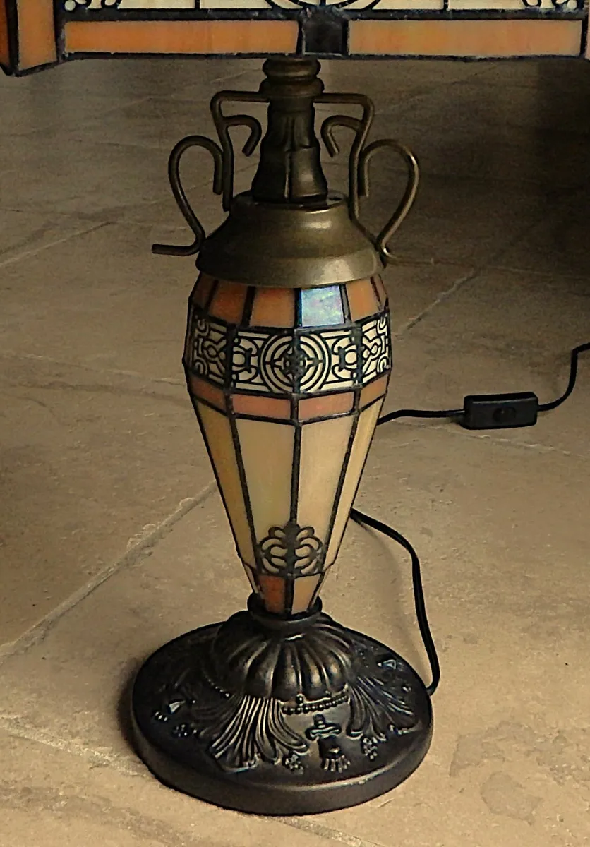 Tiffany Style Table Lamp with Twin Lights - Image 2