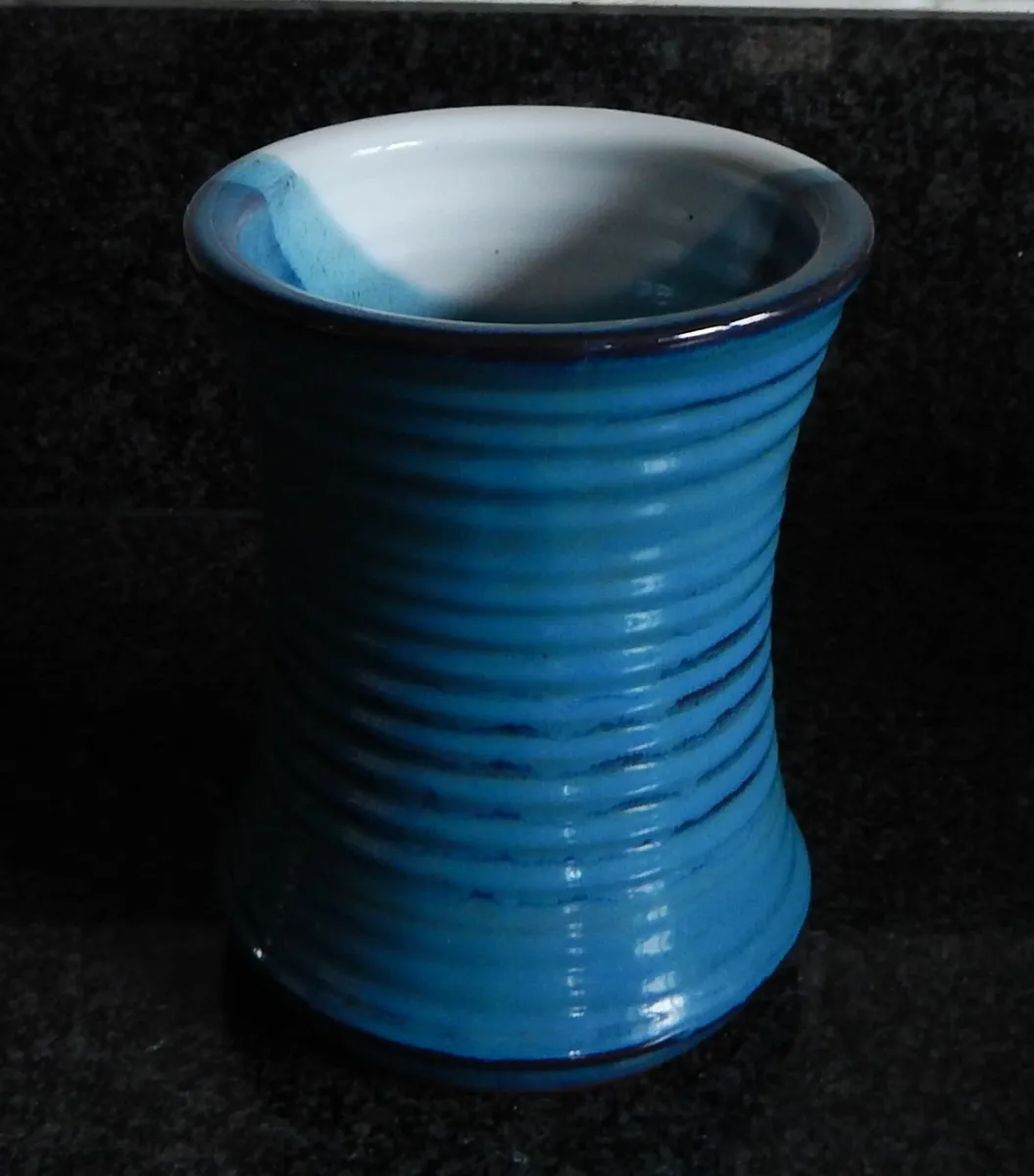 Shanagarry Pottery ‘Atlantic Wave Collection’ Vase - Image 2