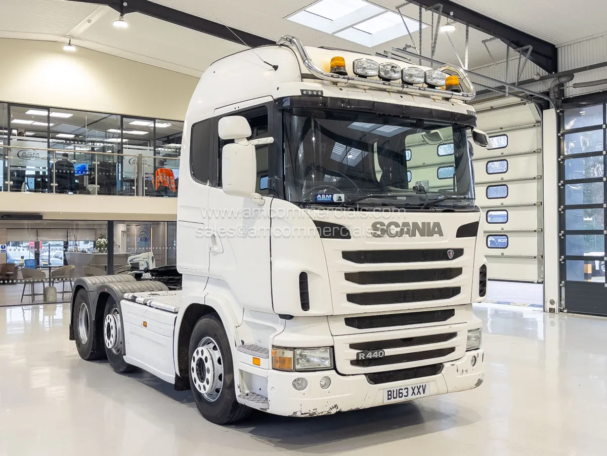 2013 SCANIA N330 HIGH SLEEPER CAB - Image 1