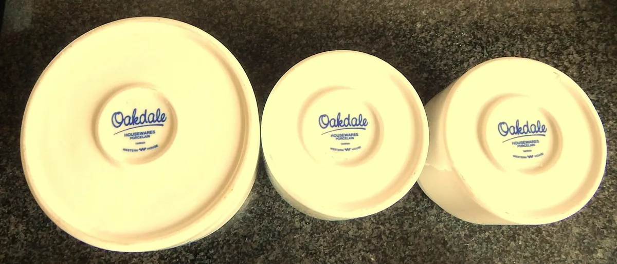 Set of Oakdale Porcelain Storage Jars - Image 4
