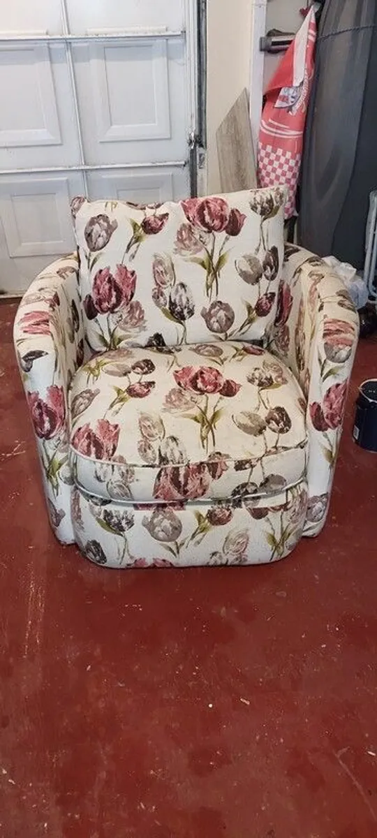 Tub Armchair