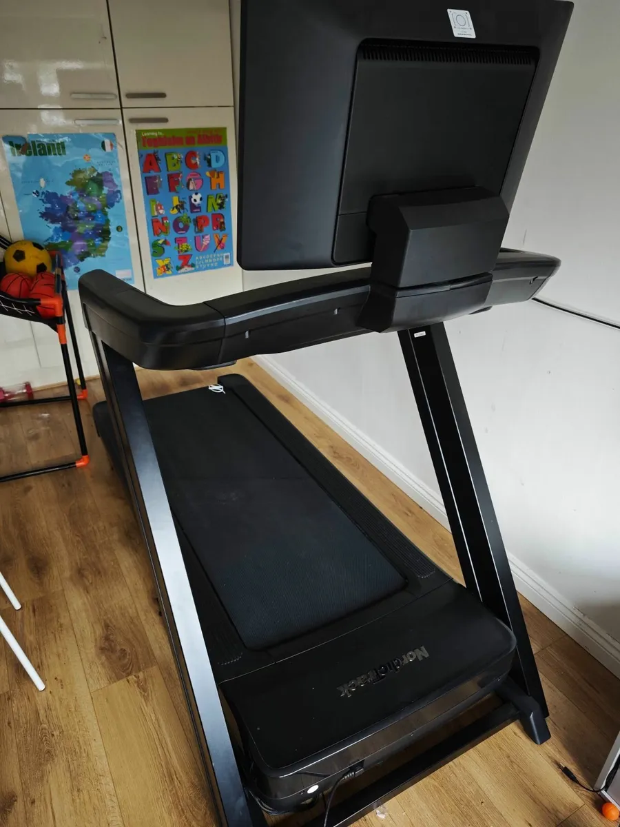 Treadmill - Image 3